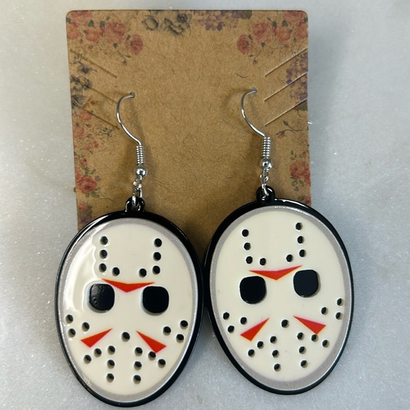 Jewelry - Spooky Earrings New